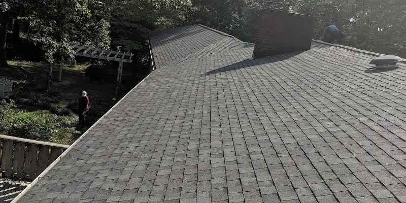 Why Huntersville Residents Choose Local Roofing Specialists